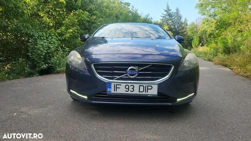 Albastru Utilizat 2014 Volvo V40 Break | 5.990 EUR (Preț OK) - Imagine 1/4