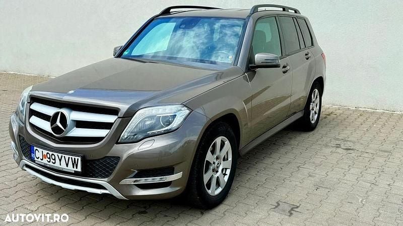 Maro Utilizat 2012 Mercedes GLK250 Sport Edition SUV | 13.750 EUR (Preț OK) - Imagine 1/4