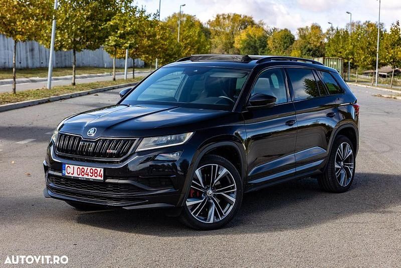 Culoarenegru Utilizat 2020 Skoda Kodiaq RS SUV | 26.890 EUR (Preț bun) - Imagine 1/4