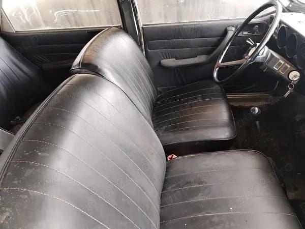 Second-hand Dacia 1300 54 CP (39 kW) 1974 Berlinǎ