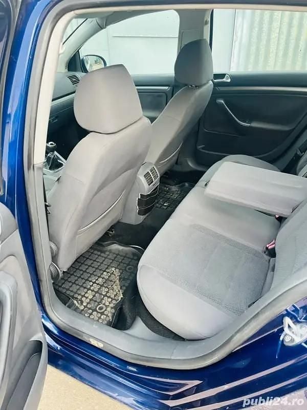 Utilizat 2006 VW Golf V Hatchback | 1.850 EUR (Preț bun) - Imagine 1/4