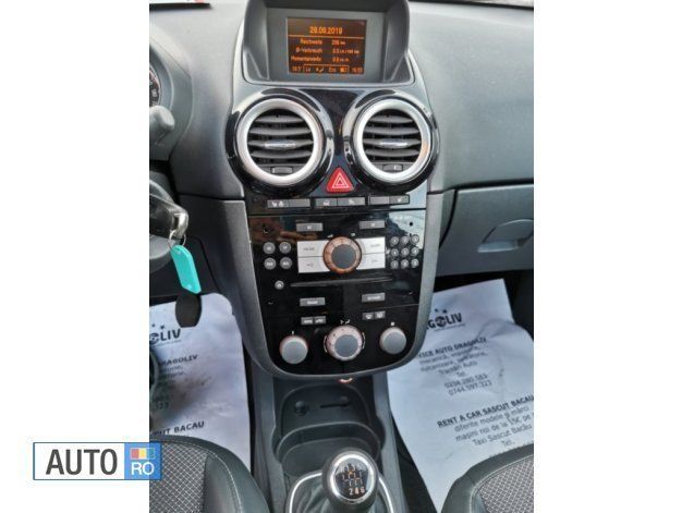 Second-hand Opel Corsa 90 CP (66 kW) 2008 Negru metalizat Berlinǎ