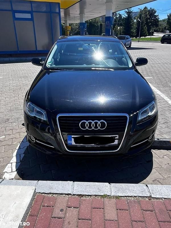Negru Utilizat 2011 Audi A3 Hatchback | 5.000 EUR (Preț OK) - Imagine 1/4