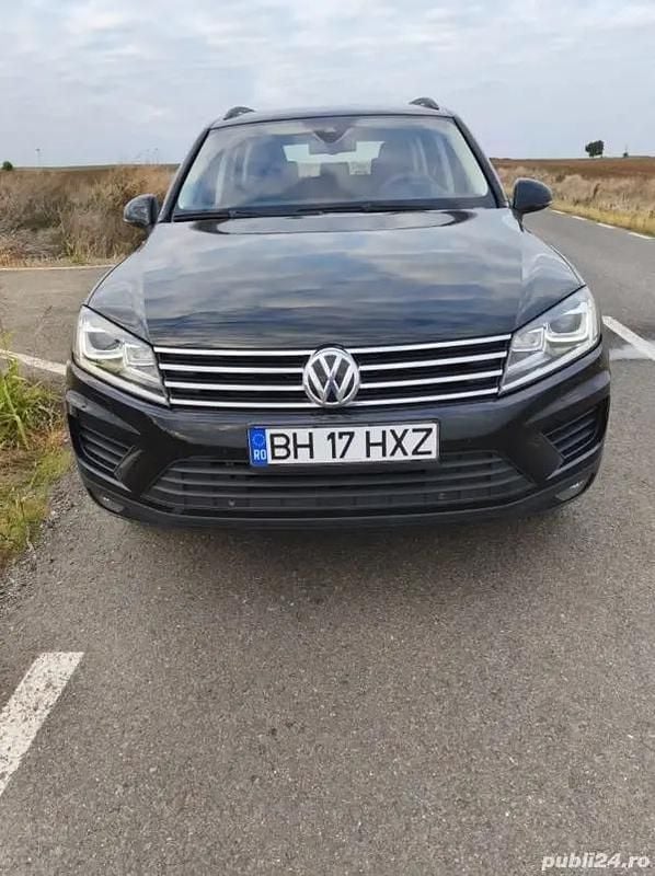 Negru Utilizat 2015 VW Touareg SUV | 12.500 EUR (Super Preț) - Imagine 1/4