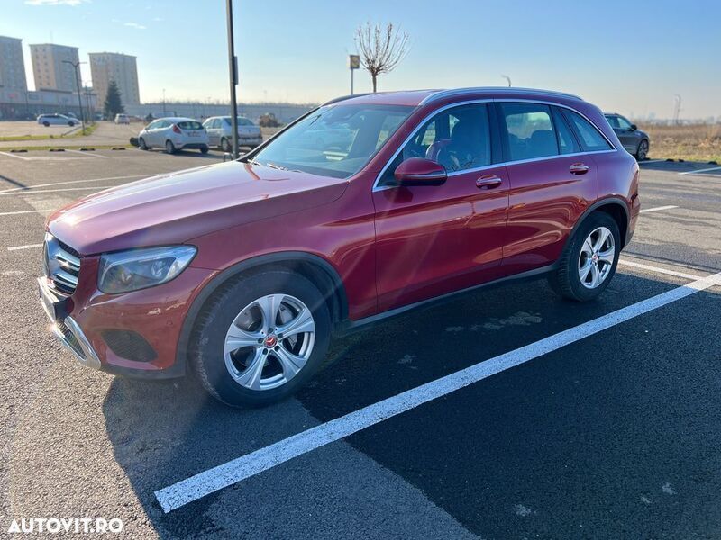 Rosu Utilizat 2016 Mercedes GLC250 SUV | 19.990 EUR (Preț OK) - Imagine 1/4