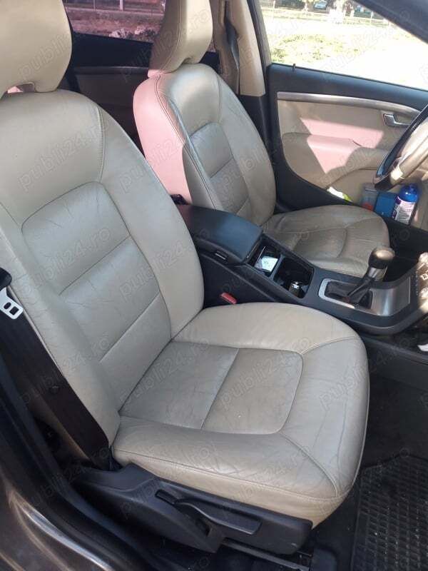 Utilizat 2009 Volvo V70 Break | 4.200 EUR - Imagine 1/4