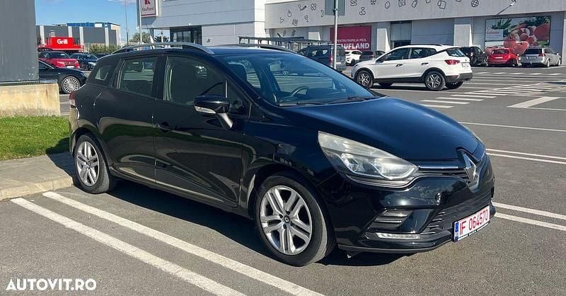 Culoarenegru Utilizat 2016 Renault Clio GrandTour Zen Break | 6.450 EUR (Preț OK) - Imagine 1/4
