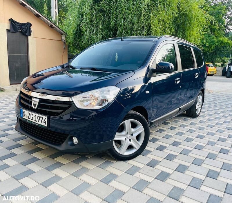 Albastru Utilizat 2013 Dacia Lodgy Monovolum | 4.799 EUR (Preț bun) - Imagine 1/4