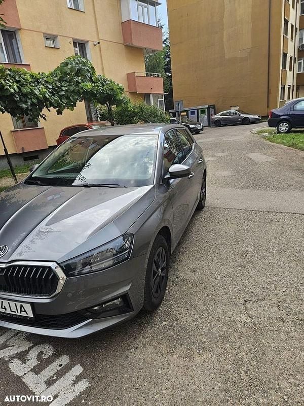 Culoaregri Utilizat 2024 Skoda Fabia Selection | 15.500 EUR (Preț bun) - Imagine 1/4