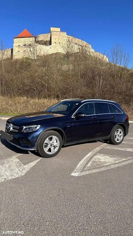 Second-hand Mercedes GLC350 320 CP (235 kW) 2017 Culoarealbastru SUV
