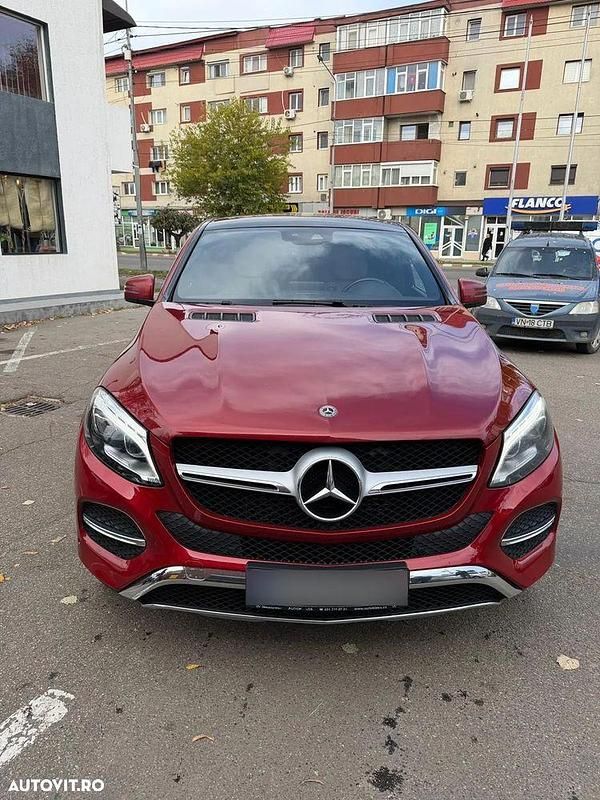 Culoarerosu Utilizat 2017 Mercedes GLE350 Coupe | 37.000 EUR (Puțin scump) - Imagine 1/4