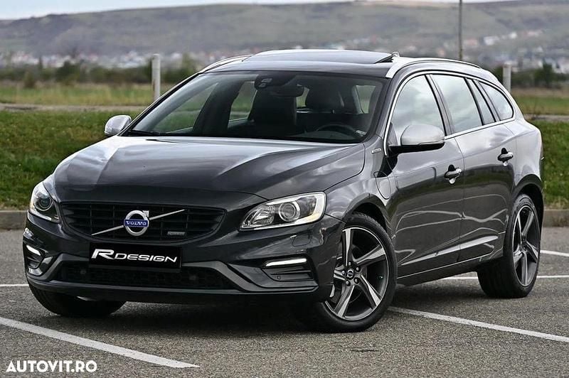 Culoaregri Second-hand 2014 Volvo V60 R-Design Break | 10.590 EUR (Preț OK) - Imagine 1/4