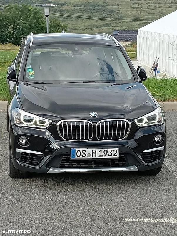 Culoarenegru Utilizat 2018 BMW X1 xLine SUV | 13.950 EUR (Super Preț) - Imagine 1/4
