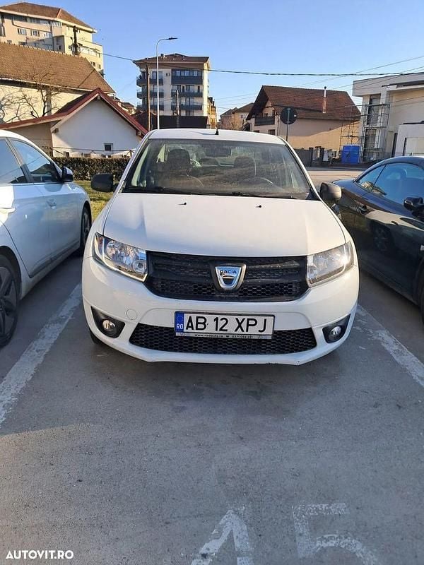 Second-hand Dacia Logan Ambiance 73 CP (53 kW) 2016 Culoarealb Berlinǎ
