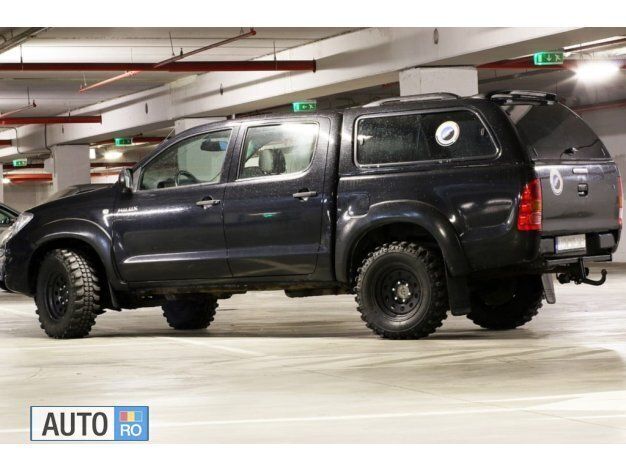 Negru Utilizat 2010 Toyota HiLux Pickup | 12.950 EUR - Imagine 1/4