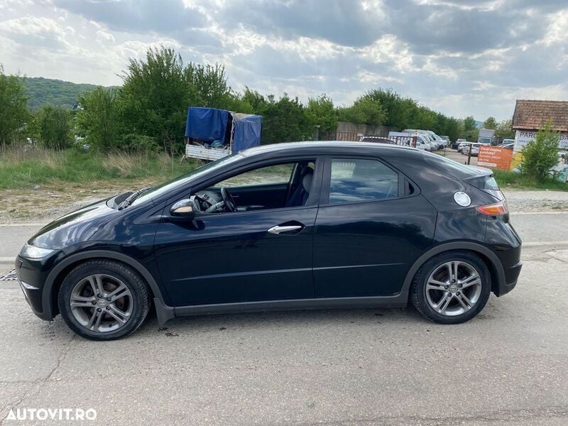 Negru Utilizat 2007 Honda Civic Comfort | 4.450 EUR - Imagine 1/4