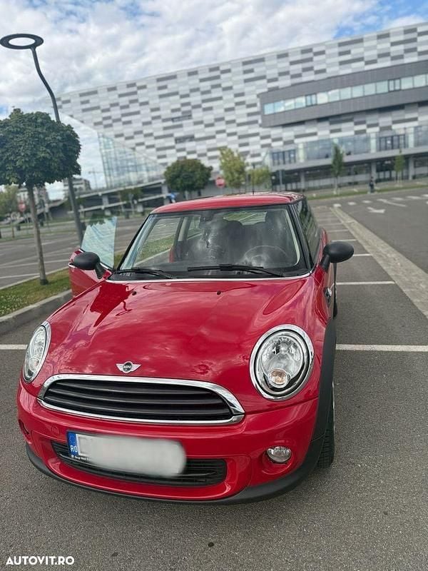 Culoarerosu Utilizat 2013 Mini ONE Hatchback | 11.500 EUR (Scump) - Imagine 1/4