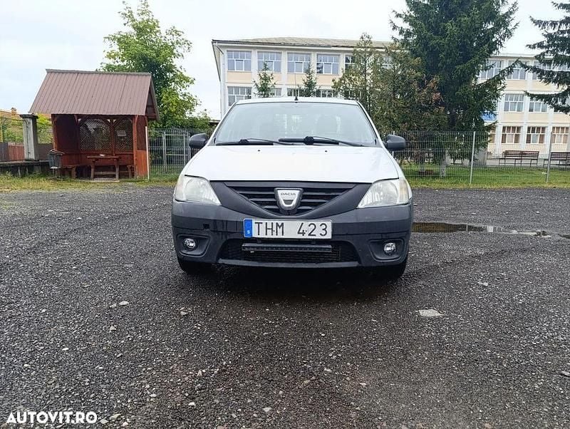 Culoarealb Utilizat 2010 Dacia Pick up Pickup | 3.900 EUR - Imagine 1/4