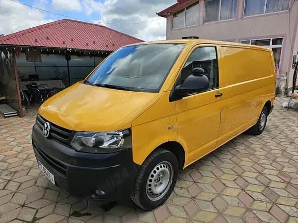 Galben Utilizat 2013 VW T5 Van | 9.000 EUR (Preț OK) - Imagine 1/4