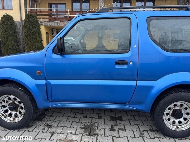 Second-hand Suzuki Jimny 82 CP (60 kW) 2004 Culoarealbastru SUV