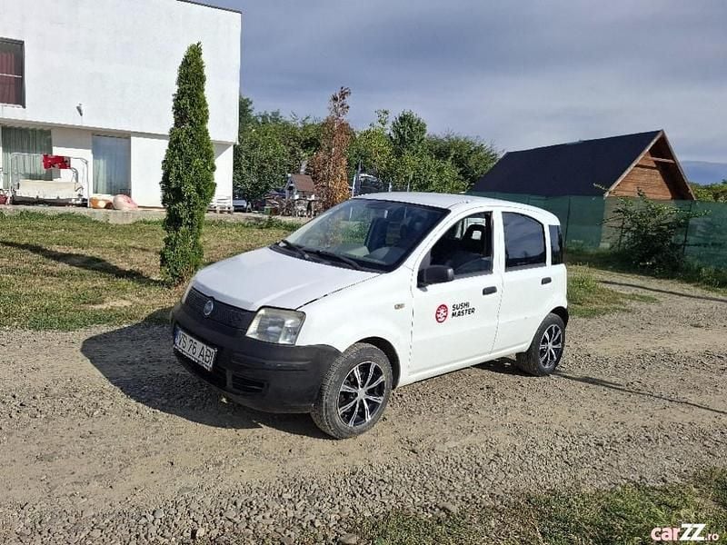 Utilizat 2005 Fiat Panda Hatchback | 1.499 EUR - Imagine 1/4