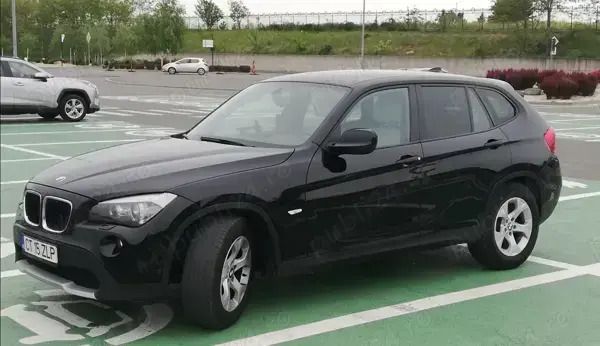 Negru Utilizat 2011 BMW X1 SUV | 9.250 EUR (Preț OK) - Imagine 1/4