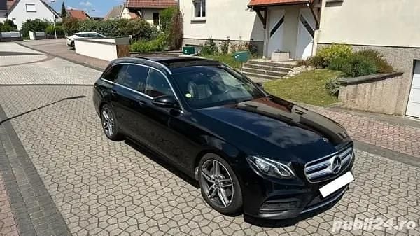 Utilizat 2019 Mercedes A220 Break | 15.900 EUR - Imagine 1/4