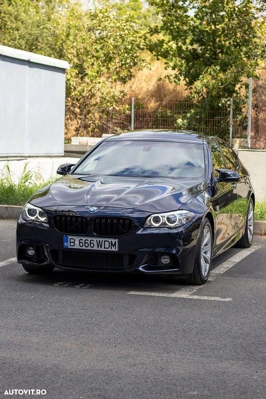 Culoarenegru Utilizat 2015 BMW 520 M Sport Berlinǎ | 16.300 EUR (Preț OK) - Imagine 1/4