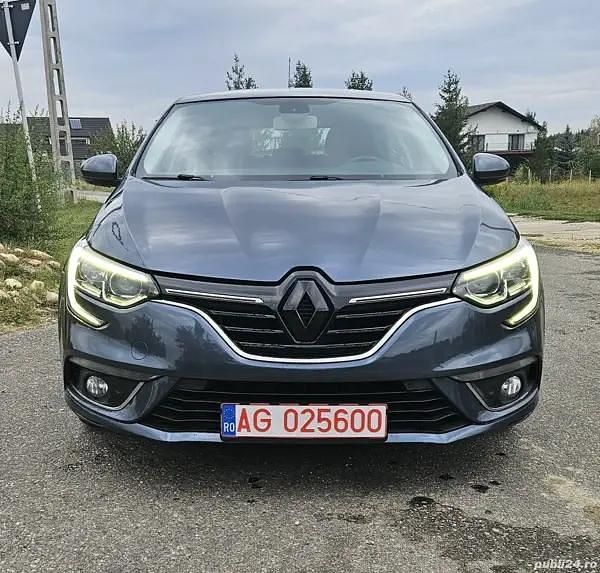 Albastru Utilizat 2016 Renault Mégane III Hatchback | 7.850 EUR (Puțin scump) - Imagine 1/4