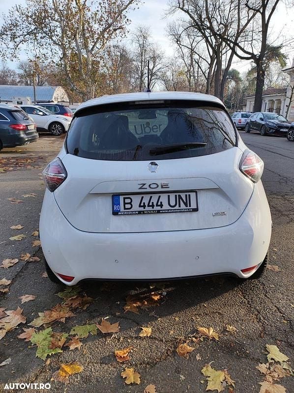 Second-hand Renault Zoe Intens 99 kW (135 CP) 2020 Culoarealb Hatchback