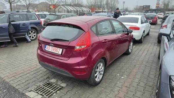 Second-hand Ford Fiesta 70 CP (51 kW) 2008 Rosu Hatchback