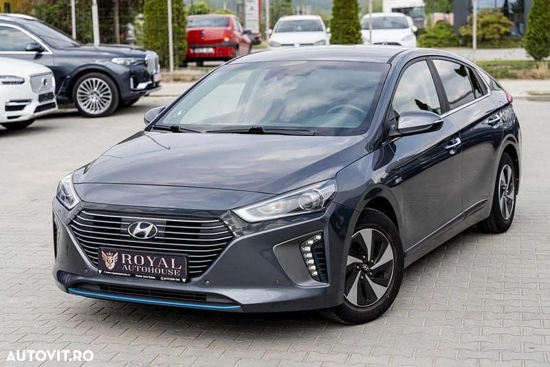 Gri Utilizat 2017 Hyundai Ioniq Berlinǎ | 13.000 EUR (Preț bun) - Imagine 1/4