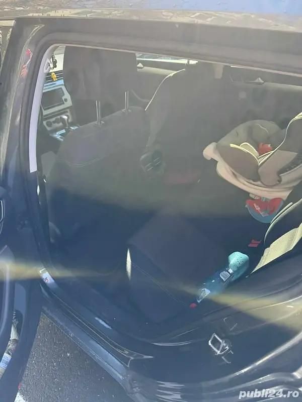 Second-hand VW Passat 150 CP (110 kW) 2015 Gri Hatchback