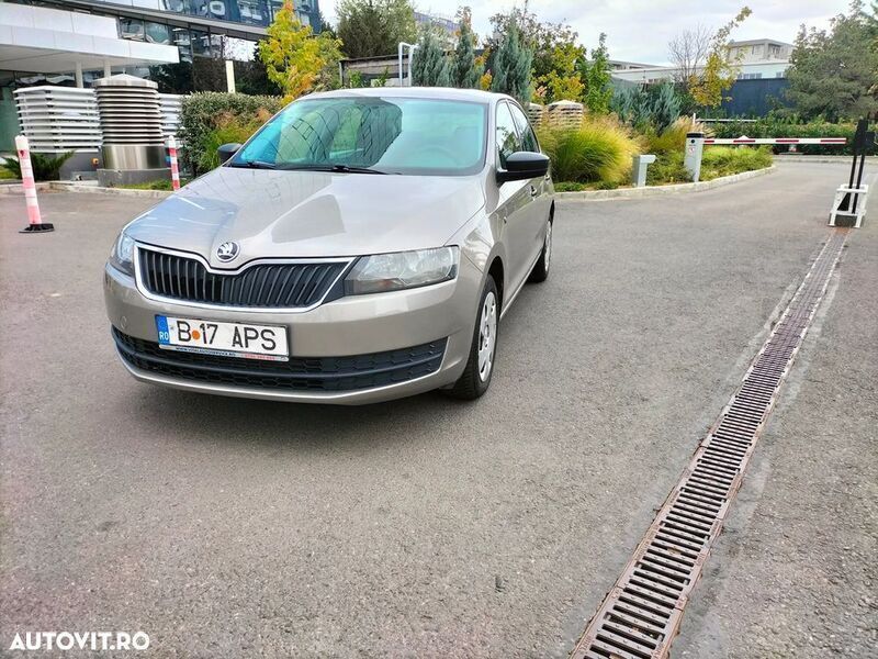 Gri Utilizat 2014 Skoda Rapid Active Hatchback | 5.000 EUR (Preț OK) - Imagine 1/4