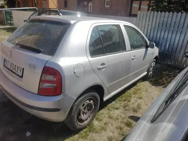 Utilizat 2002 Skoda Fabia Berlinǎ | 5.000 EUR - Imagine 1/4