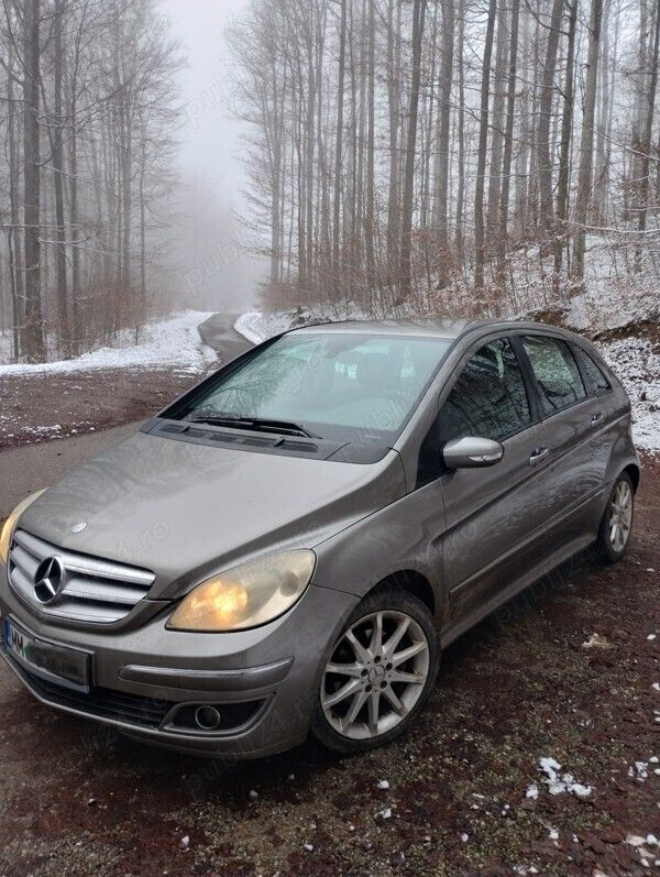 Utilizat 2005 Mercedes B180 Monovolum | 2.000 EUR (Preț bun) - Imagine 1/4