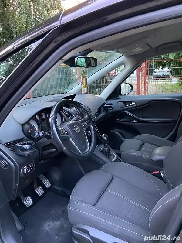 Utilizat 2011 Opel Zafira Monovolum | 6.900 EUR - Imagine 1/4