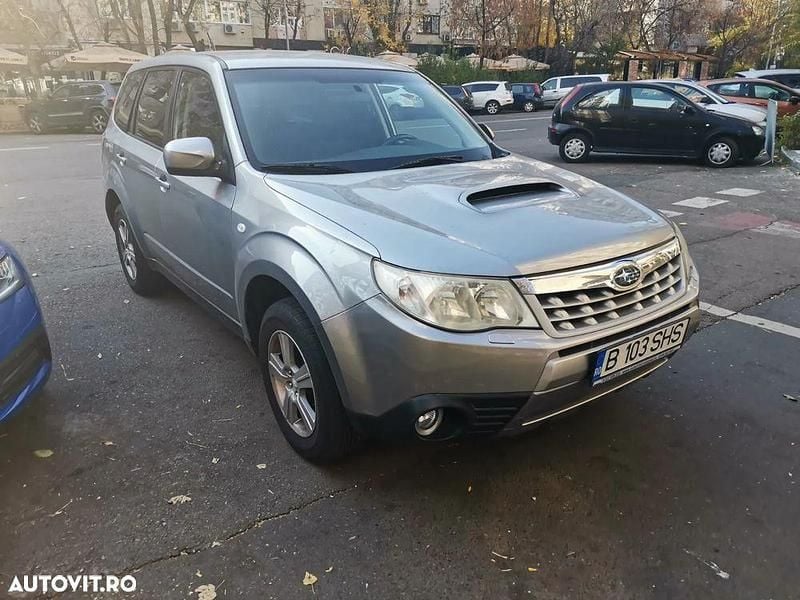 Culoaregri Utilizat 2012 Subaru Forester SUV | 6.000 EUR (Preț bun) - Imagine 1/4