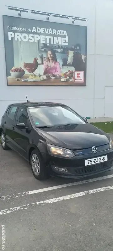 Negru Utilizat 2013 VW Polo Hatchback | 4.890 EUR (Preț OK) - Imagine 1/4