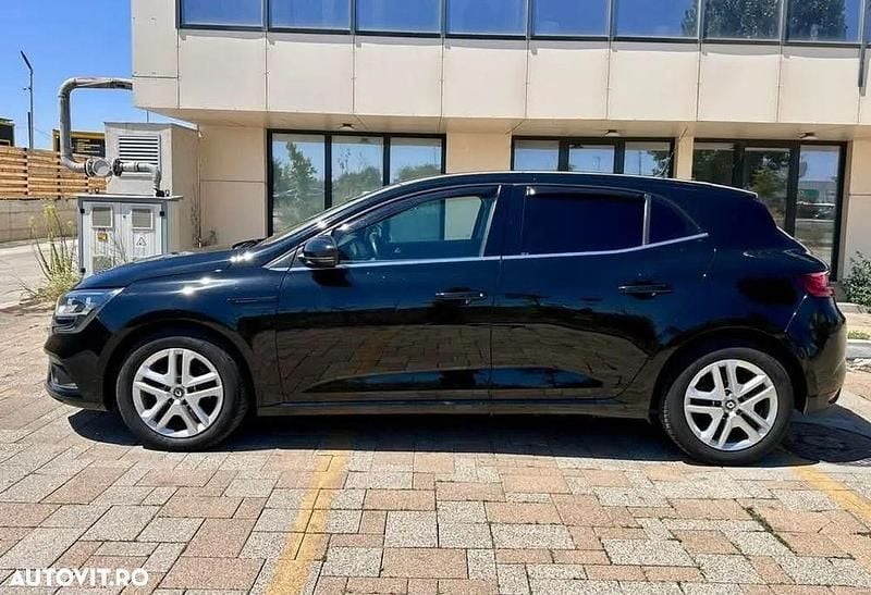 Culoarenegru Utilizat 2018 Renault Mégane IV Berlinǎ | 9.500 EUR (Super Preț) - Imagine 1/4