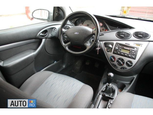 Gri Utilizat 2002 Ford Focus Break | 2.150 EUR (Preț OK) - Imagine 1/4