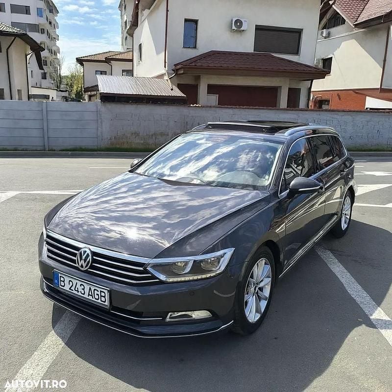 Culoaregri Second-hand 2016 VW Passat Highline Break | 9.999 EUR (Preț bun) - Imagine 1/4