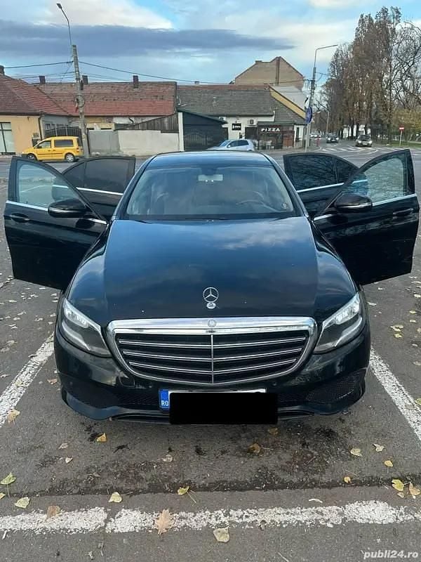 Utilizat 2017 Mercedes E200 Berlinǎ | 18.600 EUR (Scump) - Imagine 1/4