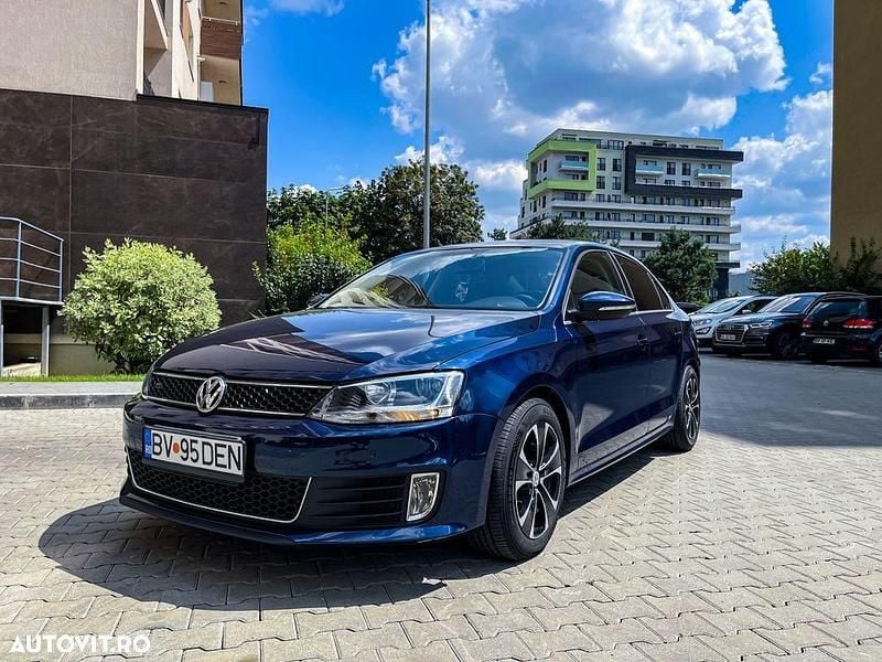 Culoarealbastru Utilizat 2012 VW Jetta Highline Berlinǎ | 6.500 EUR (Preț OK) - Imagine 1/4