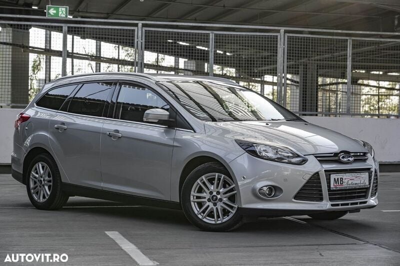 Second-hand Ford Focus Titanium 140 CP (102 kW) 2014 Argint Break