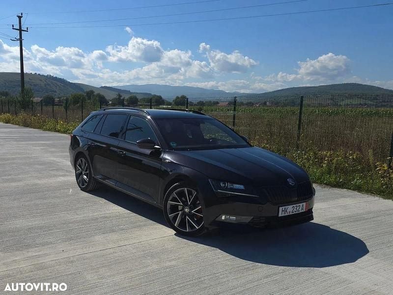 Culoarenegru Utilizat 2019 Skoda Superb SportLine Break | 18.590 EUR (Preț bun) - Imagine 1/4