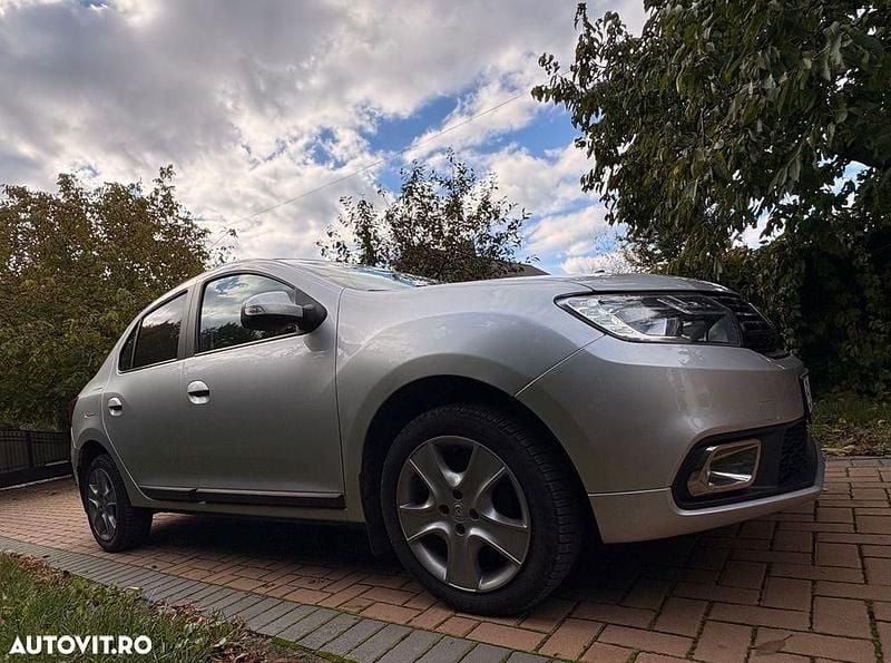 Culoareargint Utilizat 2018 Dacia Logan Prestige Berlinǎ | 8.750 EUR (Puțin scump) - Imagine 1/4