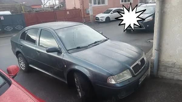 Gri Utilizat 2004 Skoda Octavia Berlinǎ | 1.100 EUR (Preț bun) - Imagine 1/4