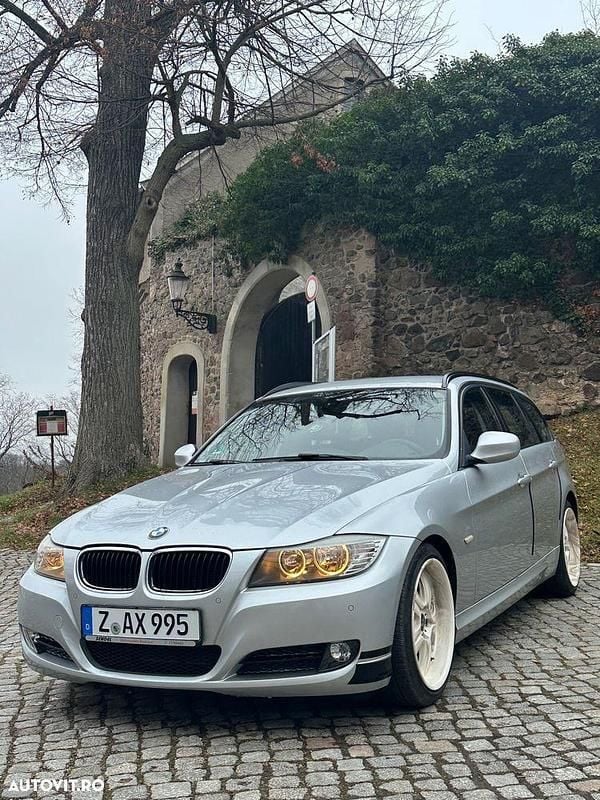 Culoareargint Utilizat 2012 BMW 318 Sport Line Break | 6.500 EUR - Imagine 1/4