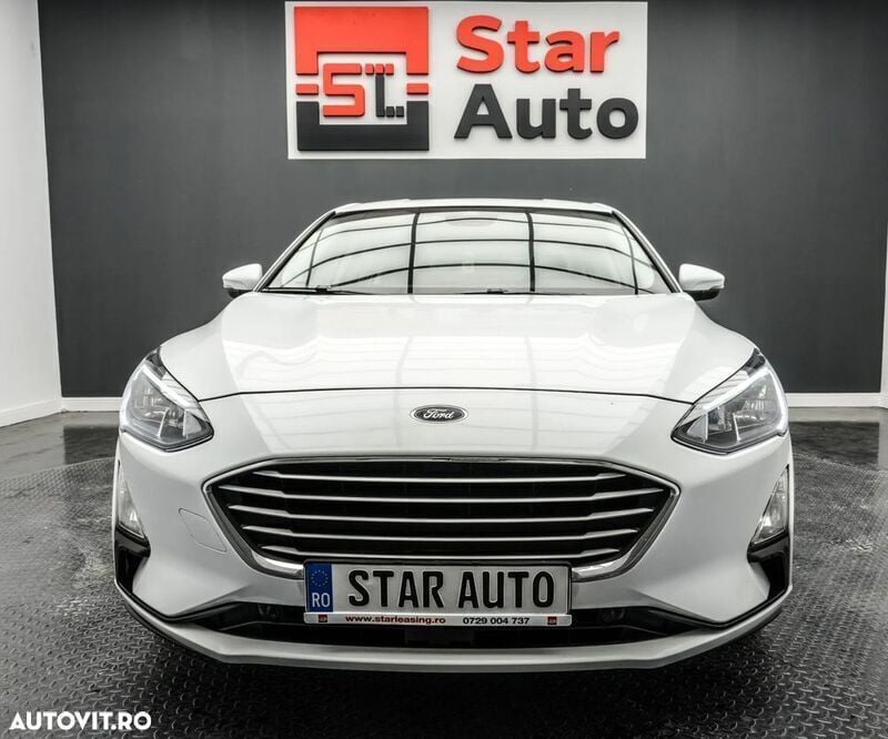 Second-hand Ford Focus Titanium 120 CP (88 kW) 2020 Alb Berlinǎ